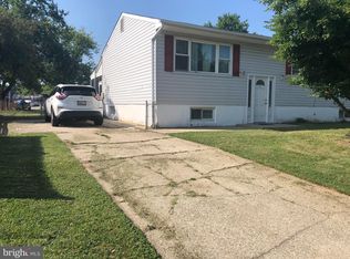 1100 Cedarcliff Dr, Glen Burnie, MD 21060