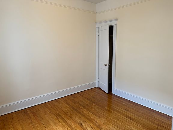 4th image of 227 67th St APT C5