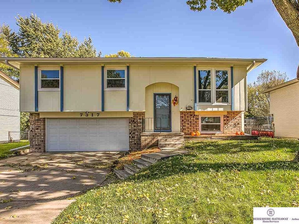 1st image of 7317 Thorn Apple Ln