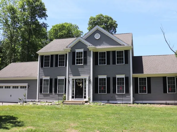 2 Collins Ln, Dartmouth, MA 02747