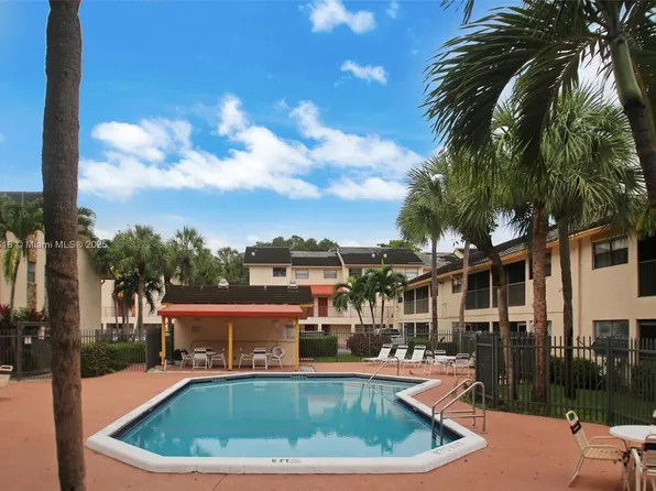 3043 Riverside Dr #222, Pompano Beach, FL 33065