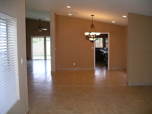 5th image of 2635 E Verbena Dr