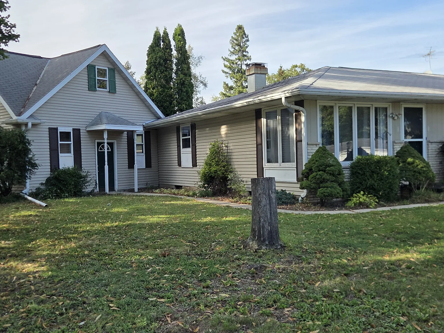 3 bed, $1,795 — Photo 1