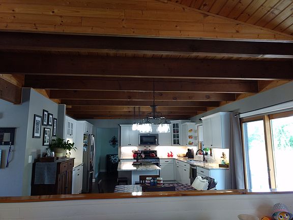 5th image of 3212 Travis Ct