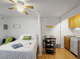 1131 Spruce St #1R, Philadelphia, PA