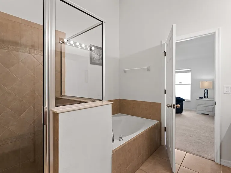 Dharma Cir — Photo 31