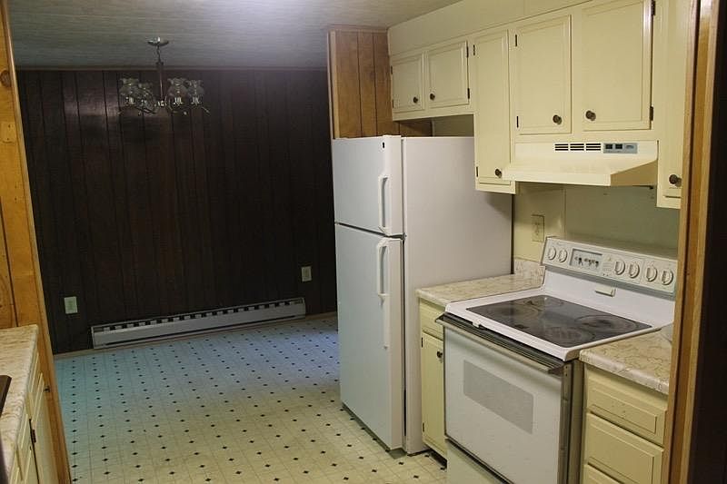 2nd image of 11 Lackawanna Ave