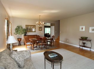 14 Hickory Ct, Arnold, MO 63010