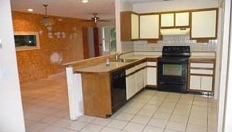 2nd image of 1657 SE Sheppard Ln