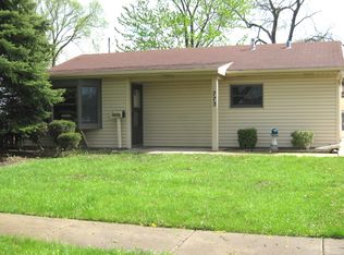 773 N Dennis Rd, Wheeling, IL 60090