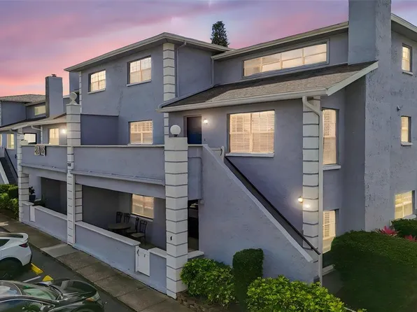 5756 Calais Blvd N APT 8, Saint Petersburg, FL 33714