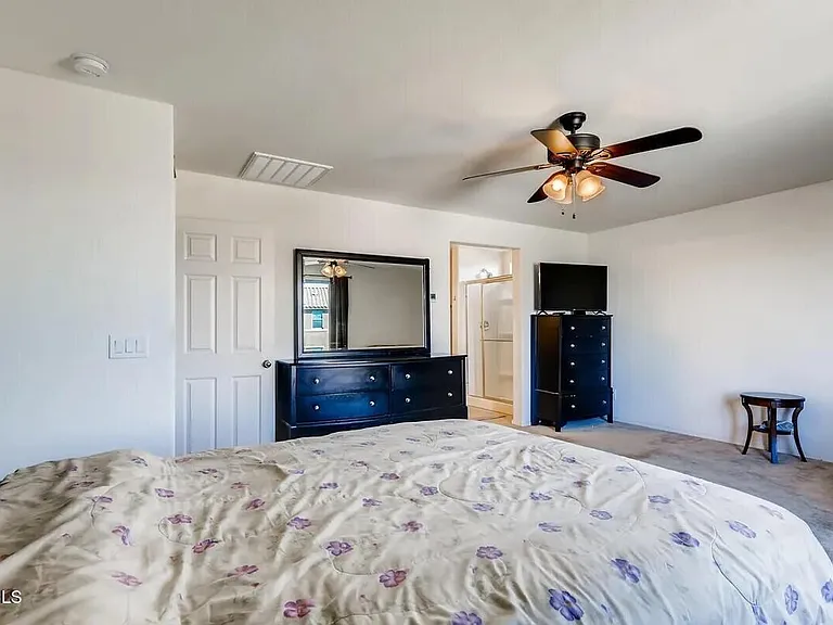 6144 W Freeway Ln — Photo 12