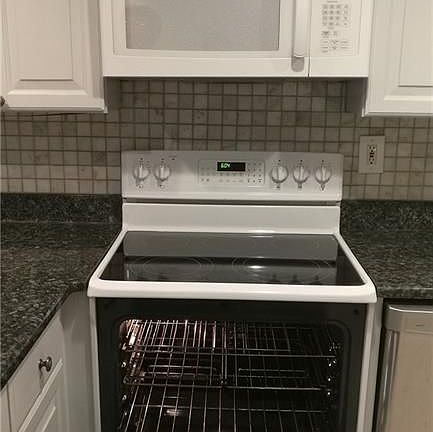 3rd image of 199 14th St NE APT 1006