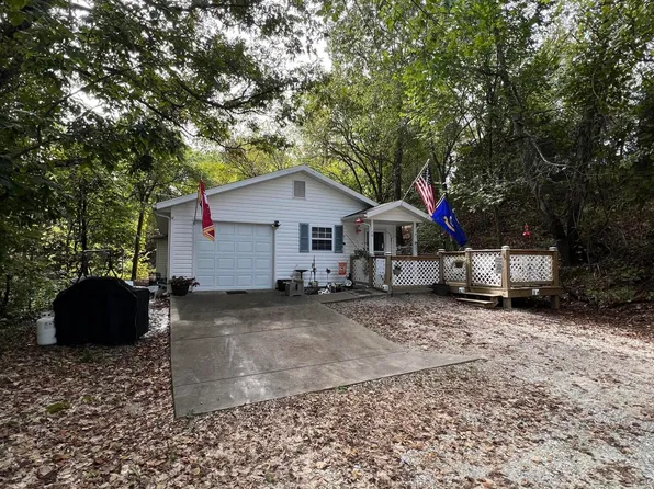 16 Temple Lane, Branson West, MO 65737