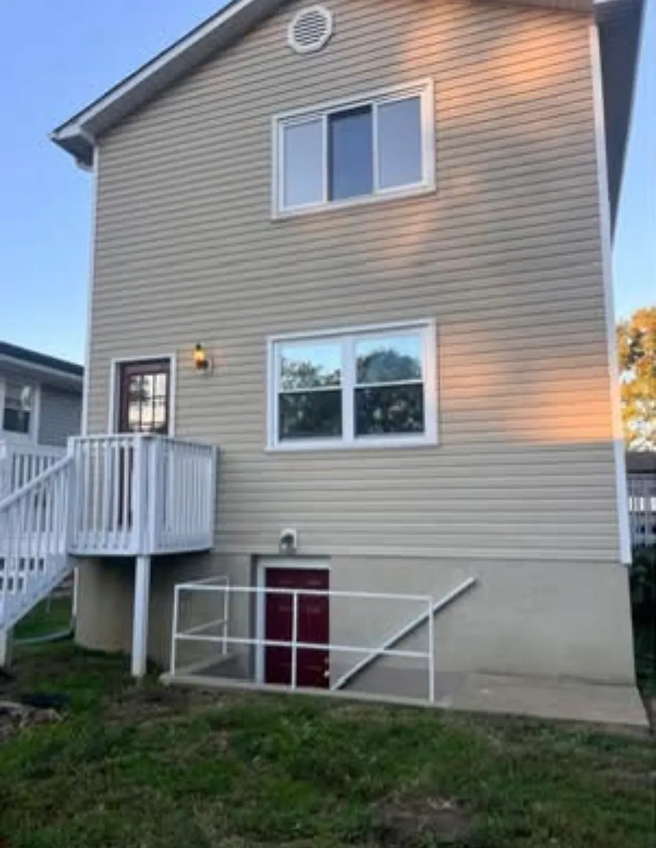 Building Photo - 1609 Shady Side Dr