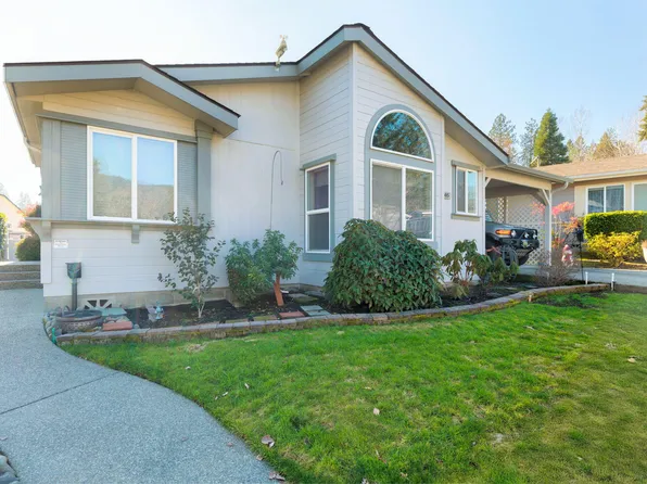 105 NW Wrightwood Cir, Grants Pass, OR 97526