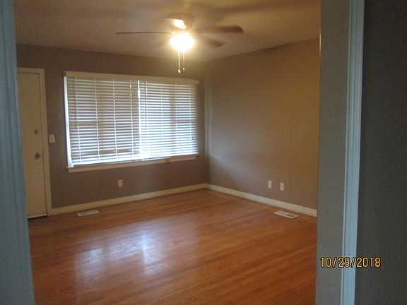 Living room, new paint, new fan-light