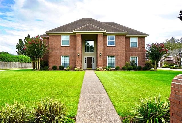 1st image of 2705 Bocage Ln