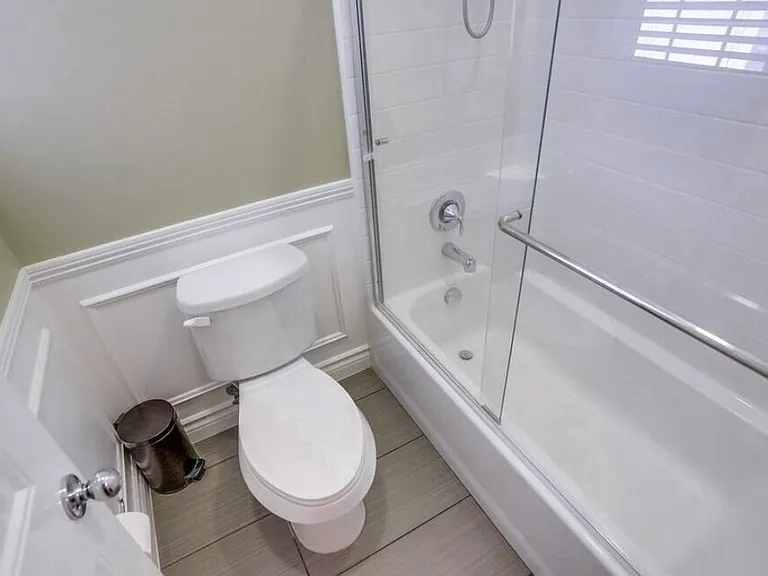 22057 Barrington Way — Photo 36