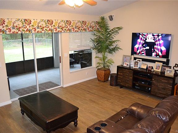 4th image of 1172 W Legion Ct