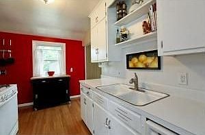4th image of 8201 Virginia Cir N