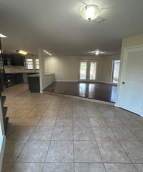 1416 Grovewood Ave — Photo 5
