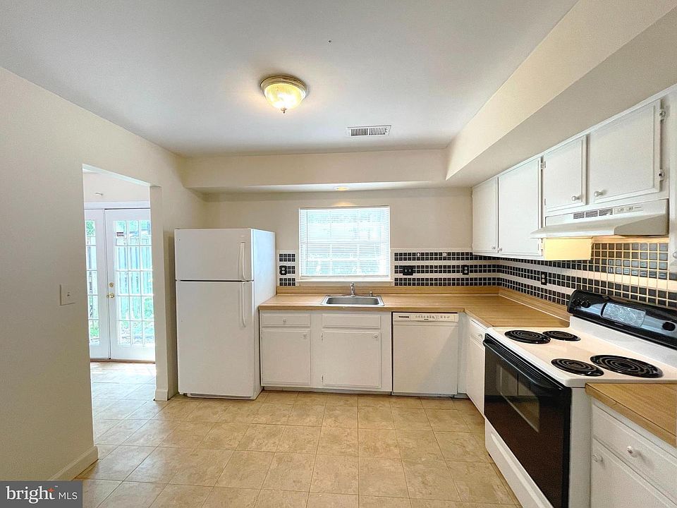 2nd image of 2779 Red Lion Pl