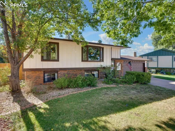 3025 Vickers Dr, Colorado Springs, CO 80918