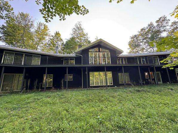 1691 Willowick Rd