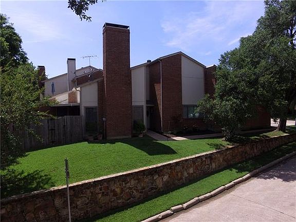 3rd image of 2264 Jamestown Ln