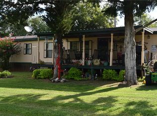 421 Division St, Hydro, OK 73048