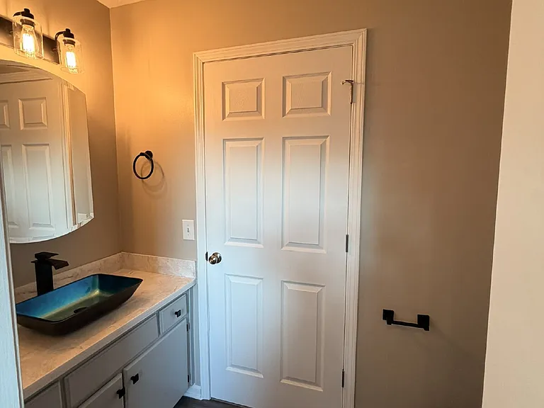 1306 Green Forest Dr — Photo 14