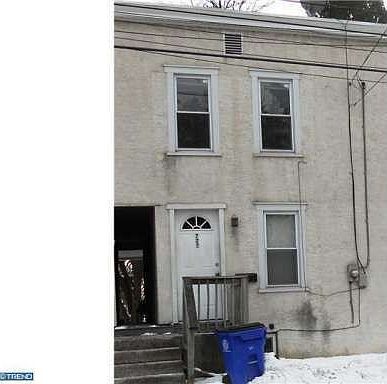 2nd image of 722 Beech St