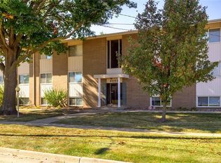 4202 62nd St APT 1, Urbandale, IA 50322