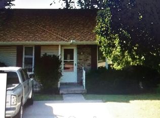 321 King Dr APT B, Lawson, MO 64062