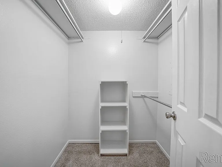 A3 Large One Bedroom Closet