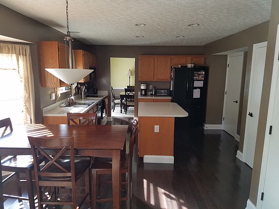 4th image of 341 Wildwood Dr