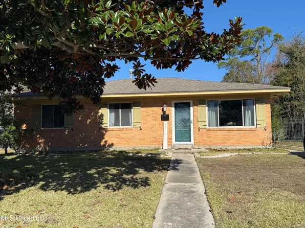 2213 North St, Gulfport, MS 39507