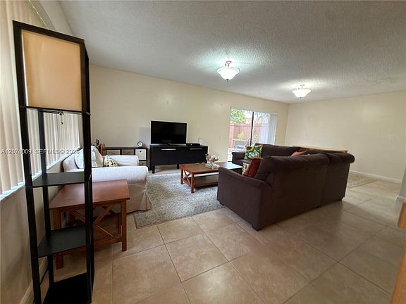4th image of 11507 SW 64th St APT G
