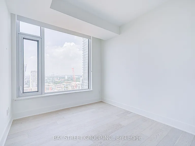 11 Yorkville Ave #2312 — Photo 26