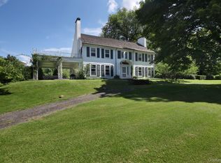 30 Dewey Ln, Pawling, NY 12564