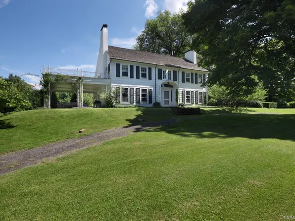 30 Dewey Lane, Pawling, NY 12564