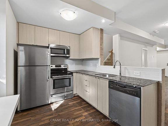 4th image of 400 Hopewell Ave #108