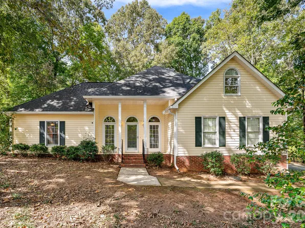 8311 Poplar Grove Cir, Waxhaw, NC 28173