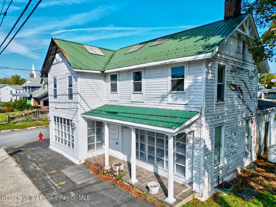 1st image of 460 Main Street
