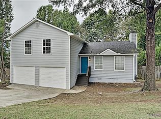 5675 Hollow Ridge Ln, Norcross, GA 30071