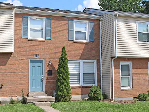 2nd image of 207 Hedgewood Ct