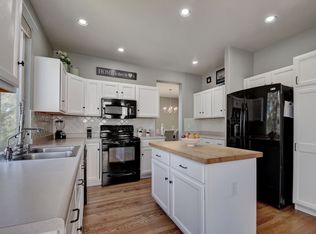 12802 Forest Cir, Thornton, CO 80241
