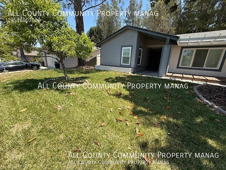 42566 Escolacata Dr — Photo 1
