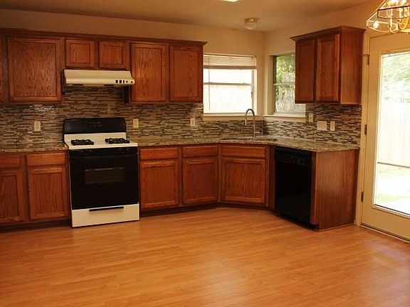 4th image of 8423 Dulac Dr